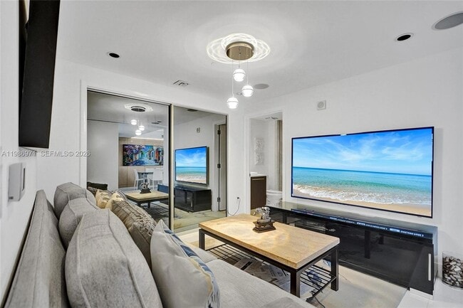 Building Photo - 17121 Collins Ave