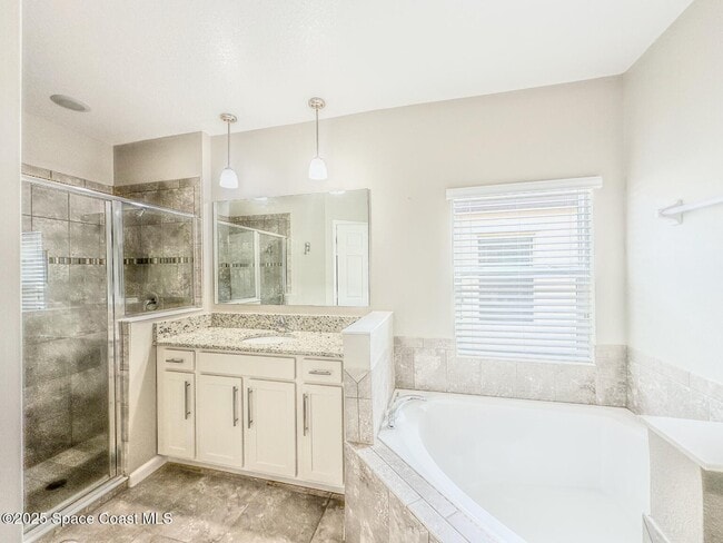 Building Photo - 4100 Harvest Cir