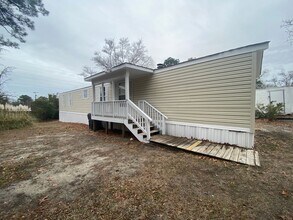Building Photo - 2 Bed 2 Bath Remodeled Mobile Home