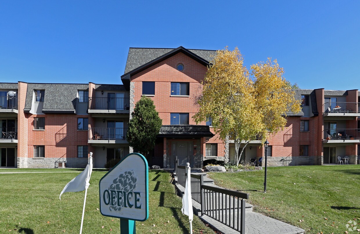 Pinewood Creek New Berlin