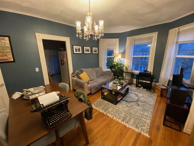 Primary Photo - 63 Grove St