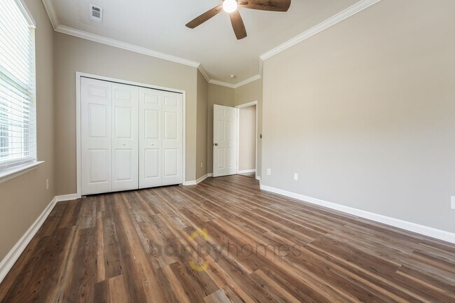 Building Photo - 4 Bedroom, 3 Bath Townhome in Grand Oaks Plantation of West Ashley