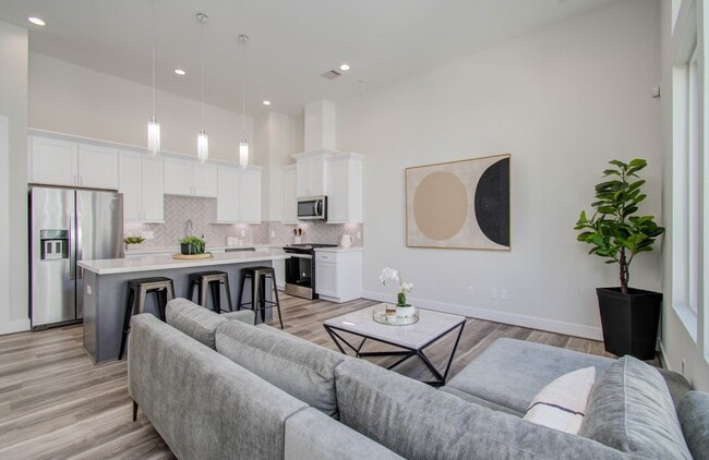 Building Photo - 774 Paul Quinn St