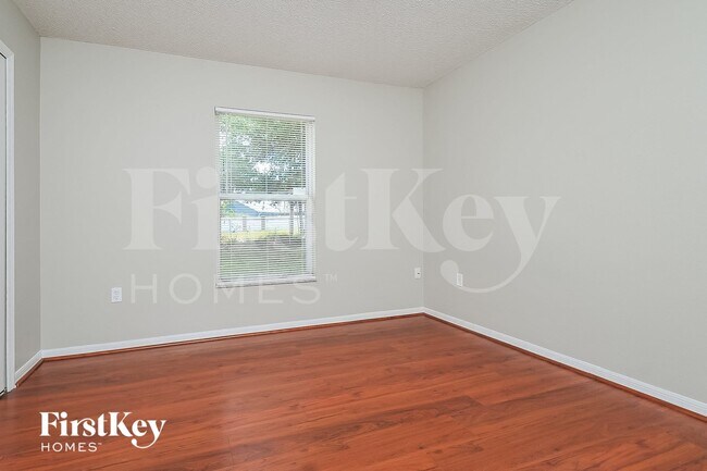 Building Photo - 6511 Fox Crest Ln
