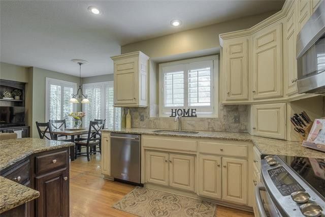 Building Photo - 14412 Fairway St