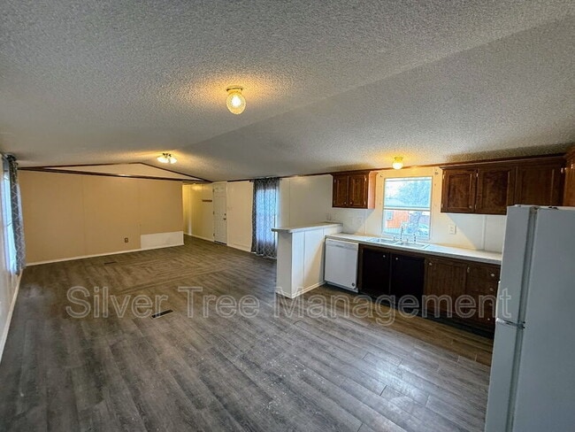 Building Photo - 236 Lark Meadow Dr