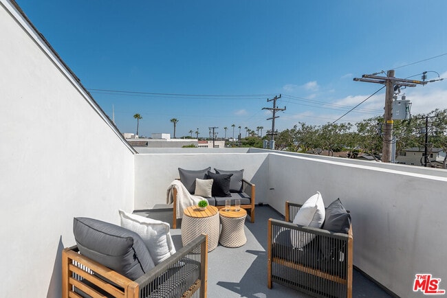 Building Photo - 4095 Sawtelle Blvd