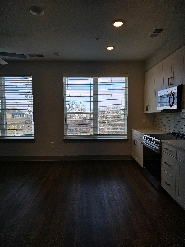 Building Photo - 700 Craighead St