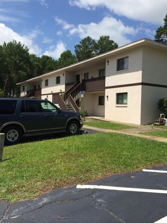 Building Photo - 1554 University Lane