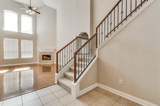 Building Photo - 1713 Greenside Trail