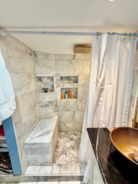 Building Photo - 14 Amity St