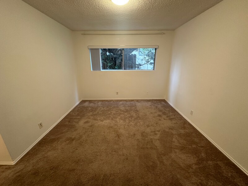 Building Photo - 1906 Pelham Ave