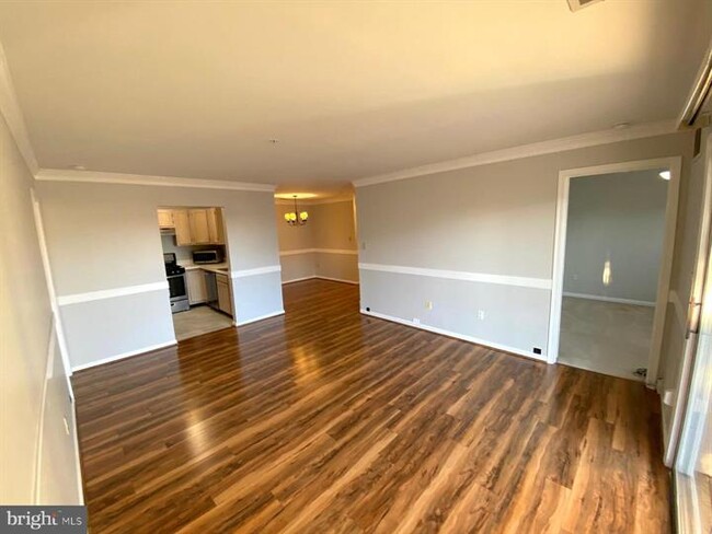 Building Photo - 13205 Cloppers Mill Dr