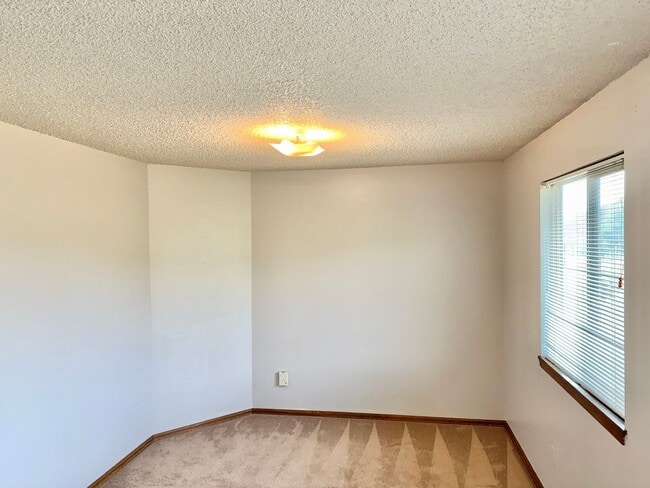 Building Photo - 3788 Red Canon Pl