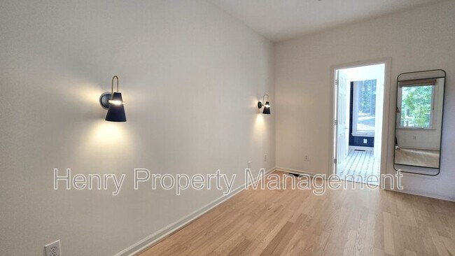 Building Photo - 4521 Briarglen Ln