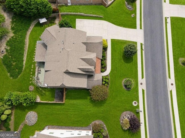 Building Photo - 2236 Caledonia Dr SE