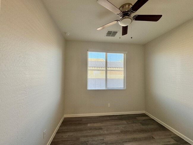 Building Photo - 2308 E Dust Devil Dr