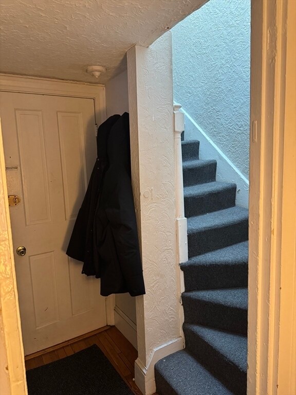 Building Photo - 44 Melrose St