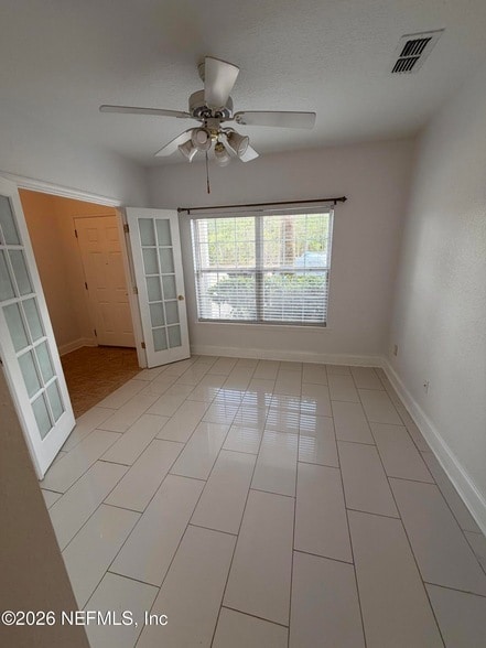 Building Photo - 1915 Lago Del Sur Drive