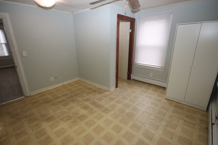 Primary Bedroom - 2 - 43 Congregational St