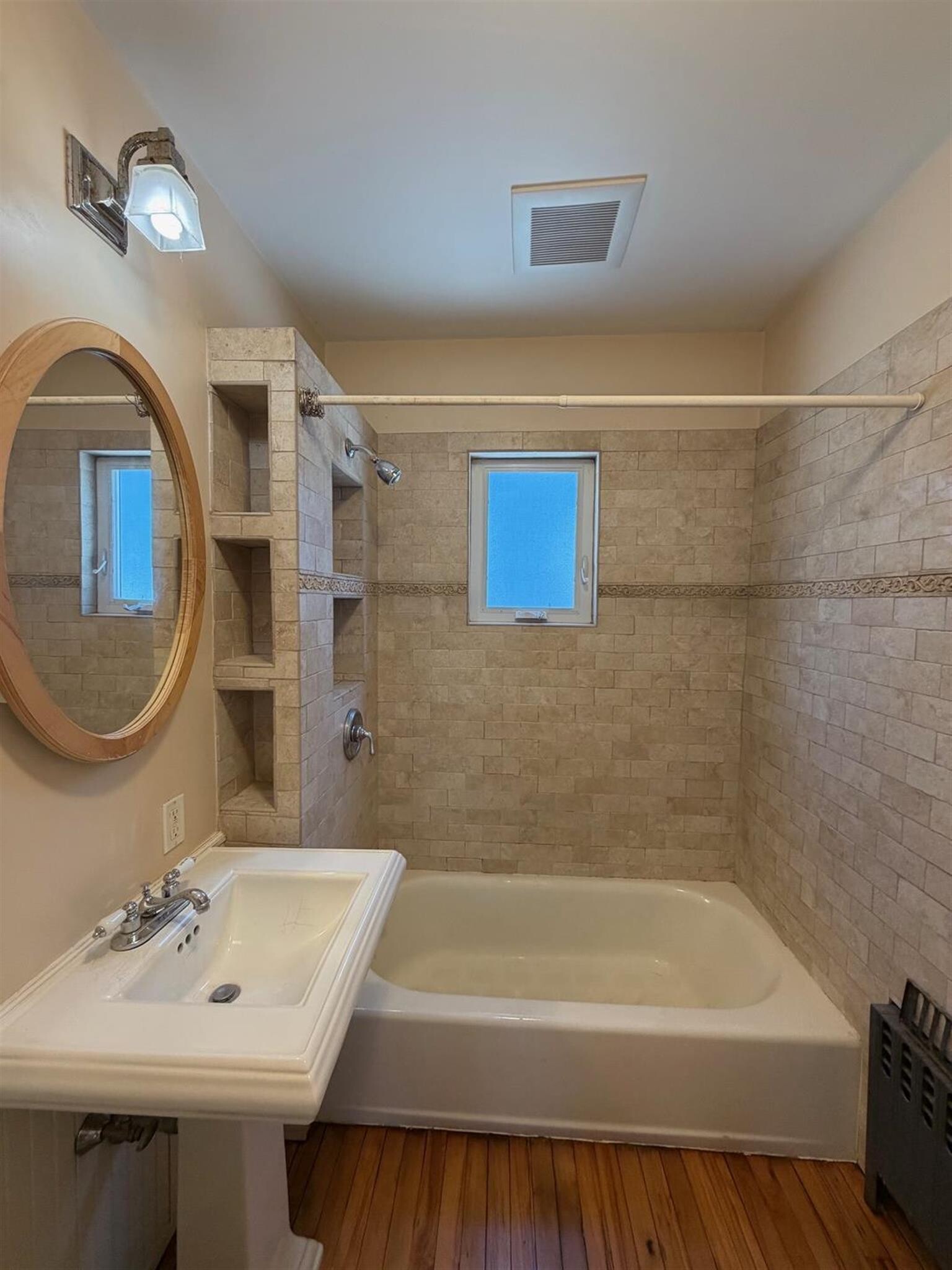 Building Photo - 67 Fairfax St