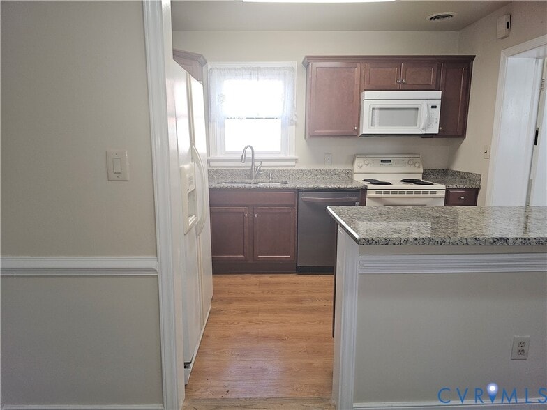 Building Photo - 1207 Blue Jay Ln