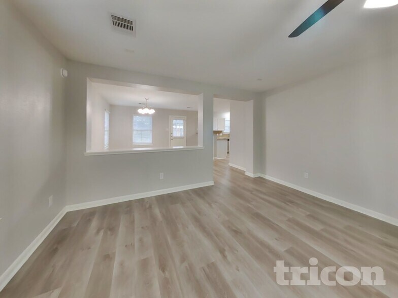 Building Photo - 6535 Providence View Ln