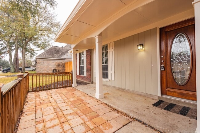 Building Photo - 8926 Sunny Point Dr