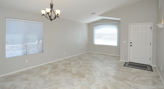 Building Photo - Move-In Ready Home in Dove Mountain
