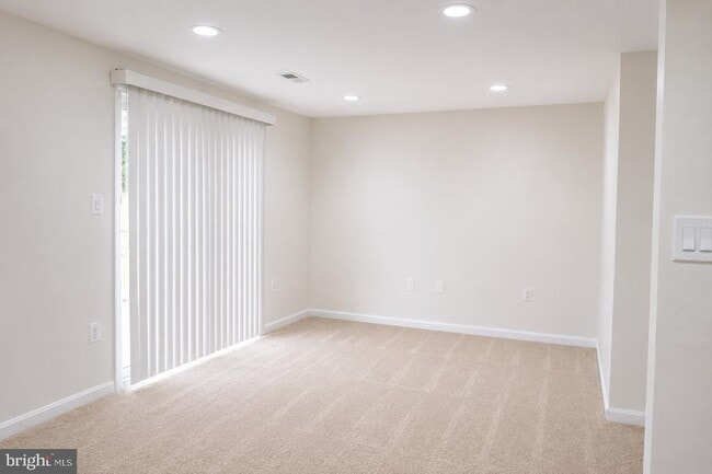 Building Photo - 2103 Dominion Heights Ct