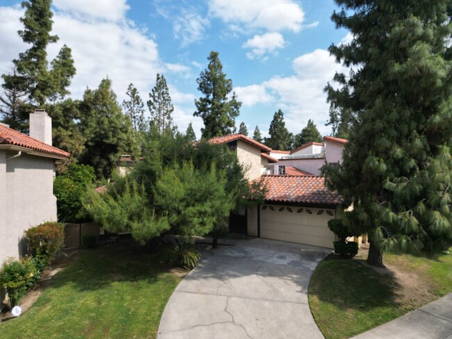 Building Photo - Charming 3-Bedroom, 2-Bathroom Home in the...