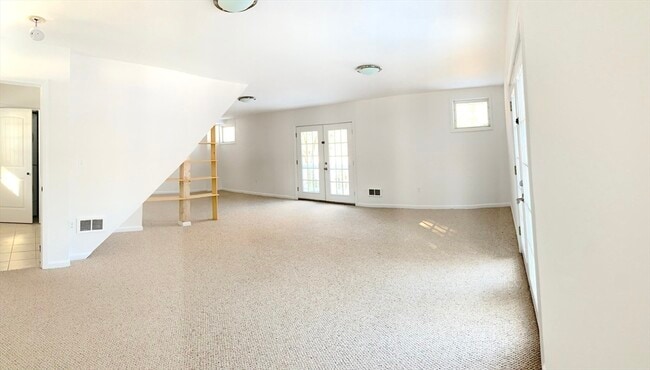 Building Photo - 2 Wildflower Ln