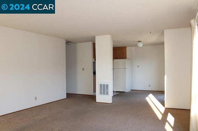 Building Photo - 1531 Liberty St