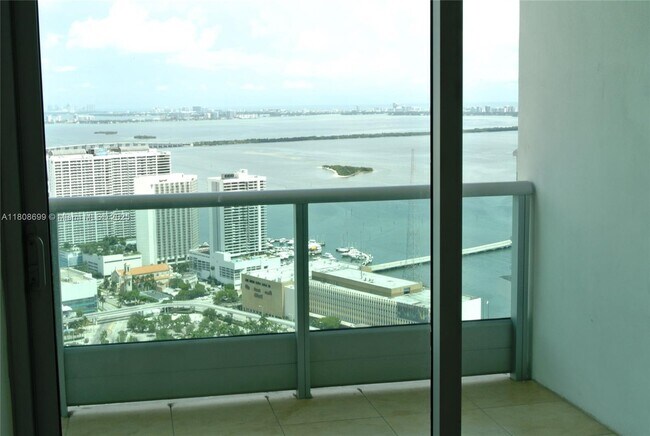 Building Photo - 900 Biscayne Blvd