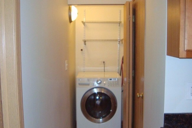 Washer/Dryer - 2212 W 21st Pl