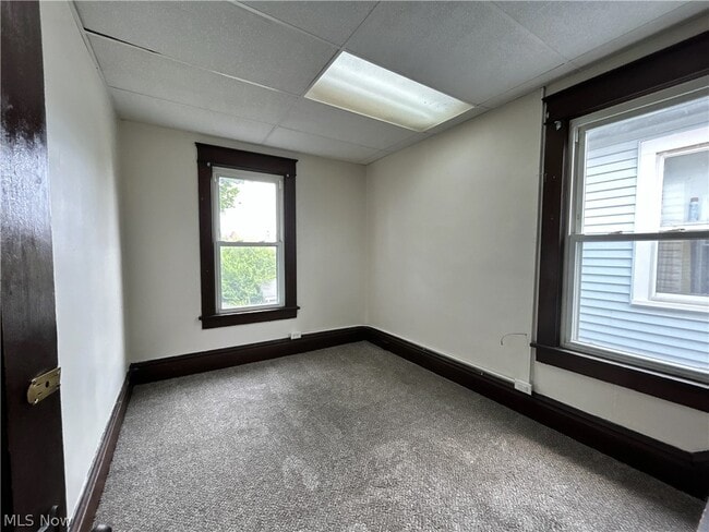 Building Photo - 1303 Oregon Ave