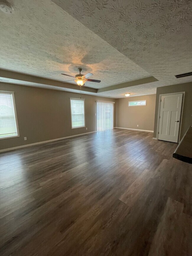 Building Photo - 3950 Austrian Ct
