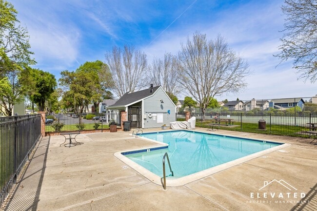 Building Photo - 8244 Windmill Farms Dr