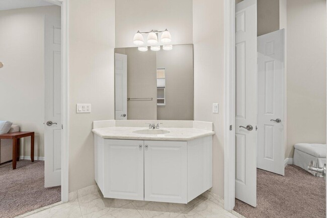 Building Photo - 9586 Campi Dr