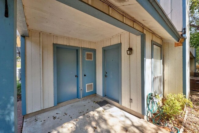 Building Photo - 5619 Clay Ave