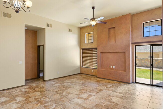 Building Photo - 3950 Agua De Vida Dr