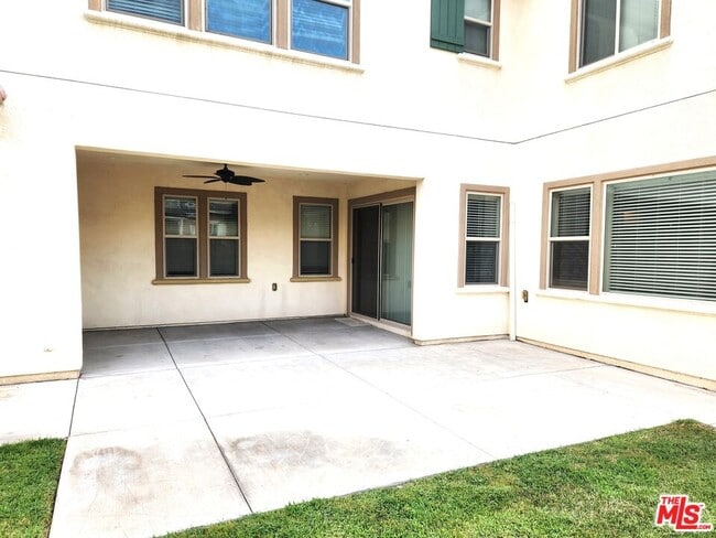 Building Photo - 14147 Scripps Ave