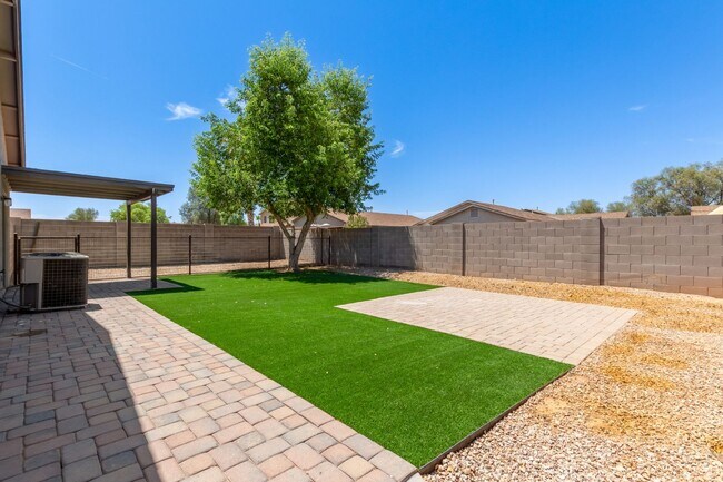Building Photo - San Tan Valley Charmer w/ Great Back Yard