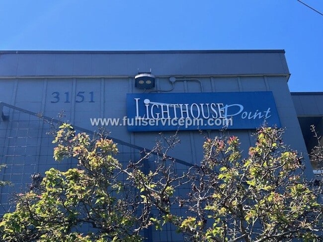 Building Photo - Alki Beach Living! Comfy 1 BD! Puget Sound Views! Super Sunsets!