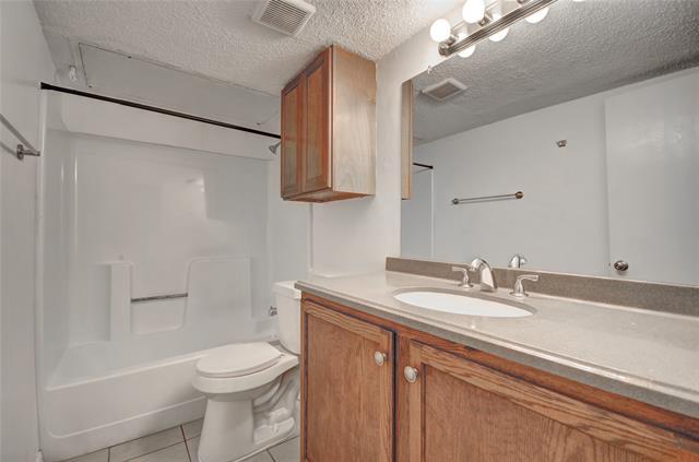 Building Photo - 1912 Bernice St