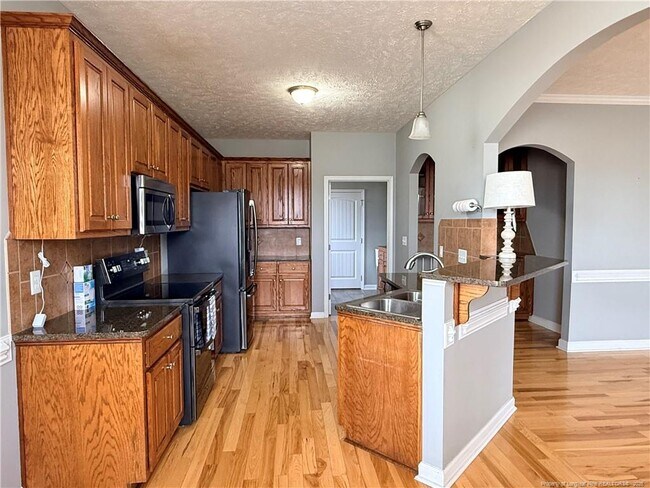 Building Photo - 3917 Barnsdale Dr