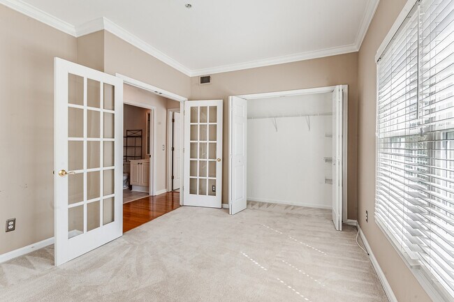 Building Photo - 3636 Habersham Rd NW