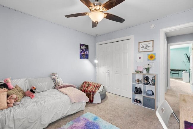 Building Photo - 301 Pine Ridge Ln