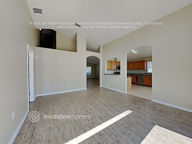 Building Photo - 142 Southampton Dr