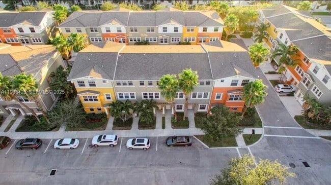 Building Photo - 833 Millbrae Ct